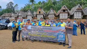 RSUD Sekarwangi peduli bencana kebakaran di Kampung Adat Kasepuhan Ciptamulya Cisolok Sukabumi. (Sumber Foto: Istimewa)