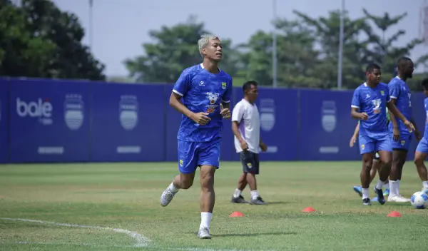 Persib Bandung matangkan persiapan taktikal jelang menghadapi Persija Jakart di semifinal Piala Presiden 2026 (Sumber: web/persib.co.id)