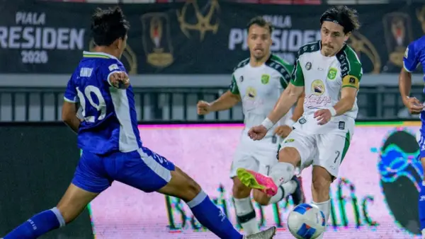 Persib bandung kalah dari Persebaya di babak final Piala Presiden 2026 (Sumber: Instagram/@persebaya)