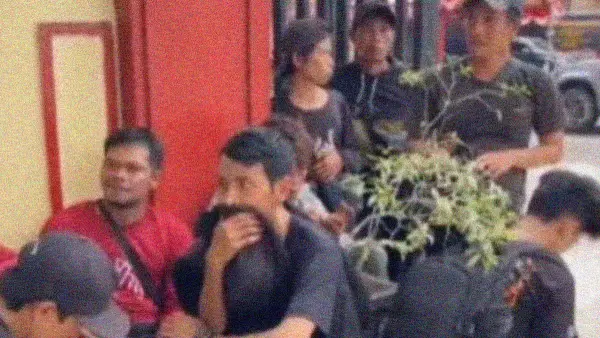 Belasan warga Sukabumi kini terlantar di Kalimantan, tertipu lowongan kerja (Sumber: dok warga)