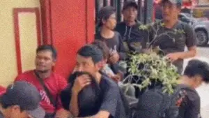 Belasan warga Sukabumi kini terlantar di Kalimantan, tertipu lowongan kerja (Sumber: dok warga)