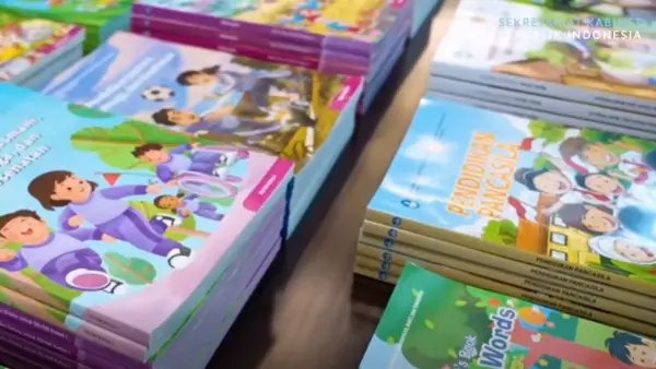 Ilustrasi buku pelajaran SD hingga SMA (Sumber: dok sekretaris negara)