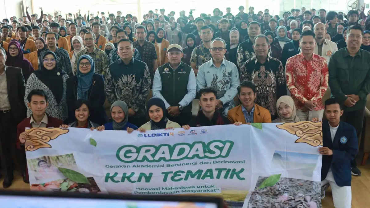 Kepala LLDIKTI IV Lepas Peserta KKN Tematik GRADASI 2026 dari 14 Kampus di Nusa Putra University