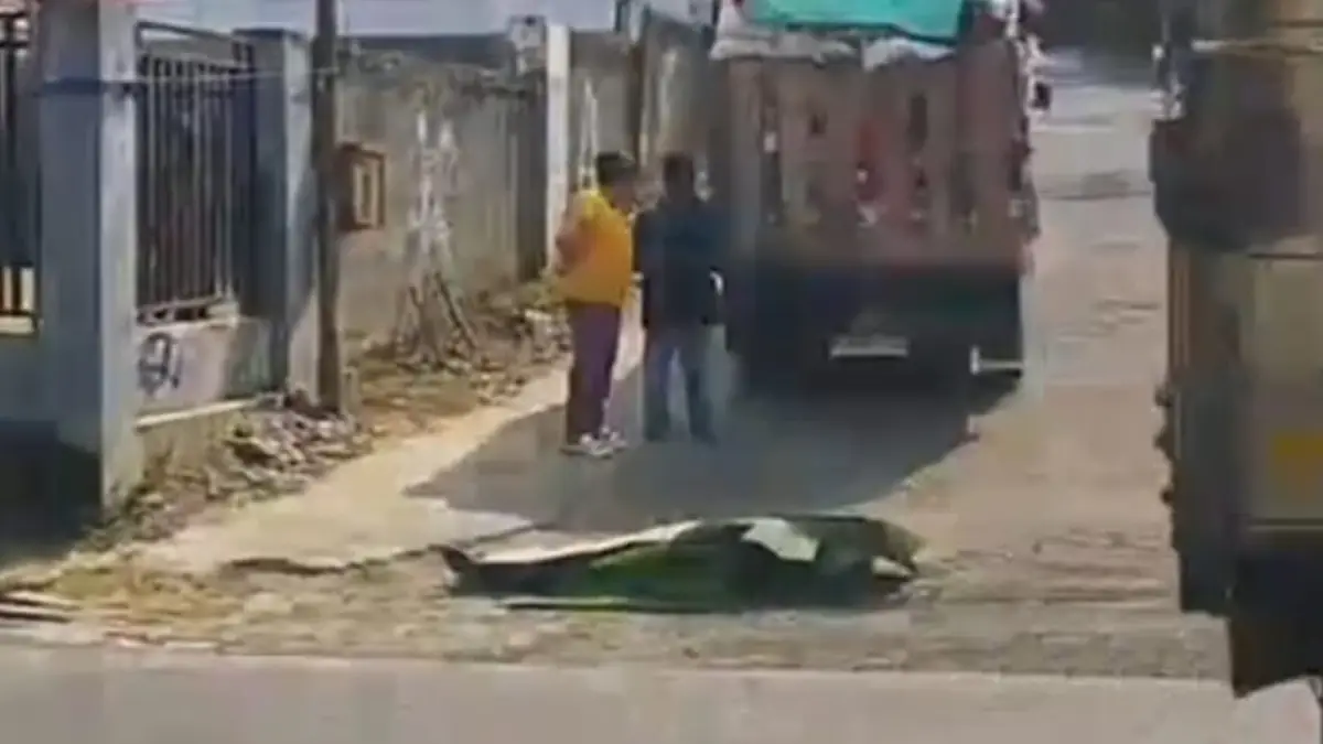 Mobil Sampah Diduga Mundur di Tanjakan, Pemotor Tewas di Cikembar Sukabumi
