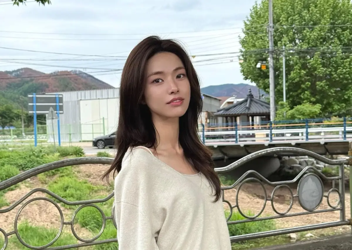Agensi Ha Young Minta Maaf, Akui Kakek Buyutnya Anggota Organisasi Pro-Jepang