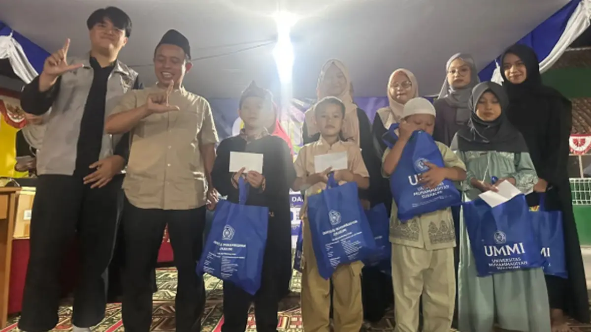 Santunan yatim piatu dan dhuafa.