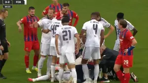 Jamal Musiala pingsan di atas lapangan saat membela Bayern Munchen menghadapi Heidenheim (Sumber: web/en.as.com)