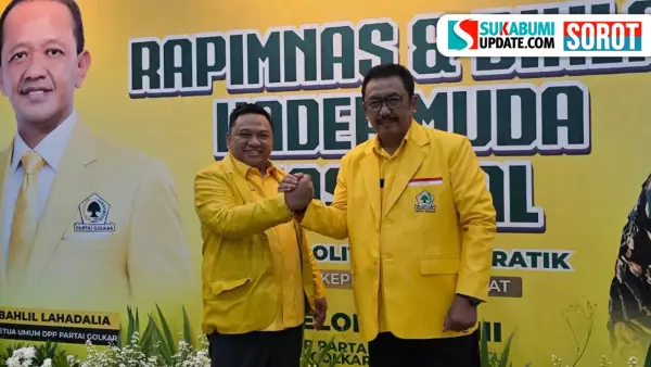 Budi Azahar Mutawali dan Asep Japar saat kegiatan partai Golkar | Foto : Istimewa