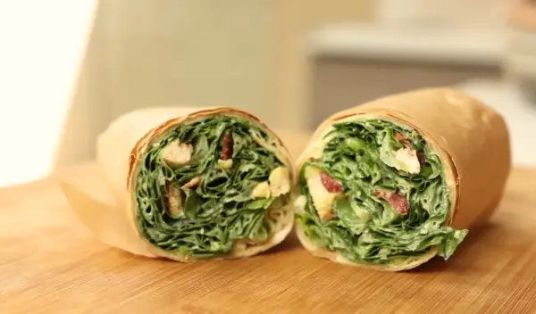 Resep Chicken Caesar Salad, Menu Diet yang Praktis, Mudah, dan Sehat (Sumber : Youtube | Devina Hermawan)