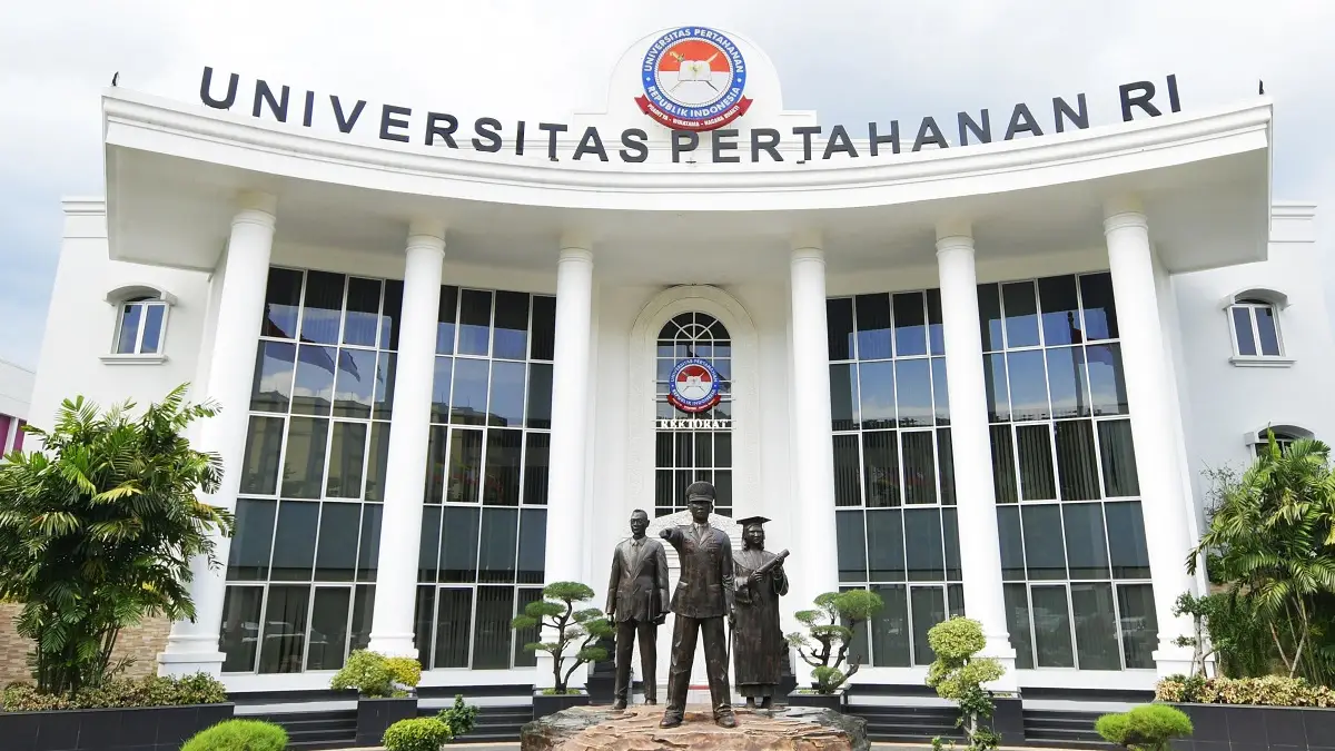 Mundur dengan Alasan Tak Bersedia Lepas Hijab, Dilema Kadet Putri Universitas Pertahanan RI