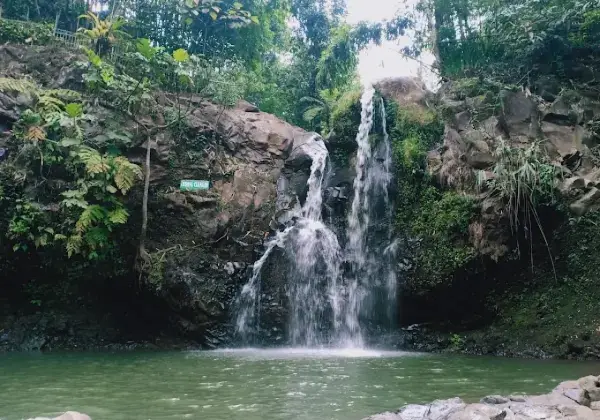 Curug Ciangin Subang, salah satu air terjun yang bisa jadi destinasi liburan akhir pekan. (Sumber : Gmaps)