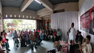 Anggota DPRD Provinsi Jawa Barat, Muhammad Jaenudin, saat pengawasan penyelenggaraan pemerintahan di Kelurahan Cisarua, Kecamatan Cikole, Kota Sukabumi, Senin (24/8/2026) | Foto : Tim Adc