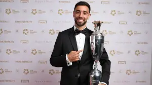 Bruno Fernandes terpilih jadi pemain terbaik PFA musim 2025/2026 (Sumber: web/manutd.com)