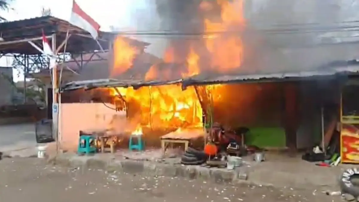 Warung Kopi dan Bengkel Tambal Ban di Palabuhanratu Terbakar, Diduga Dipicu Kebocoran Tabung Gas
