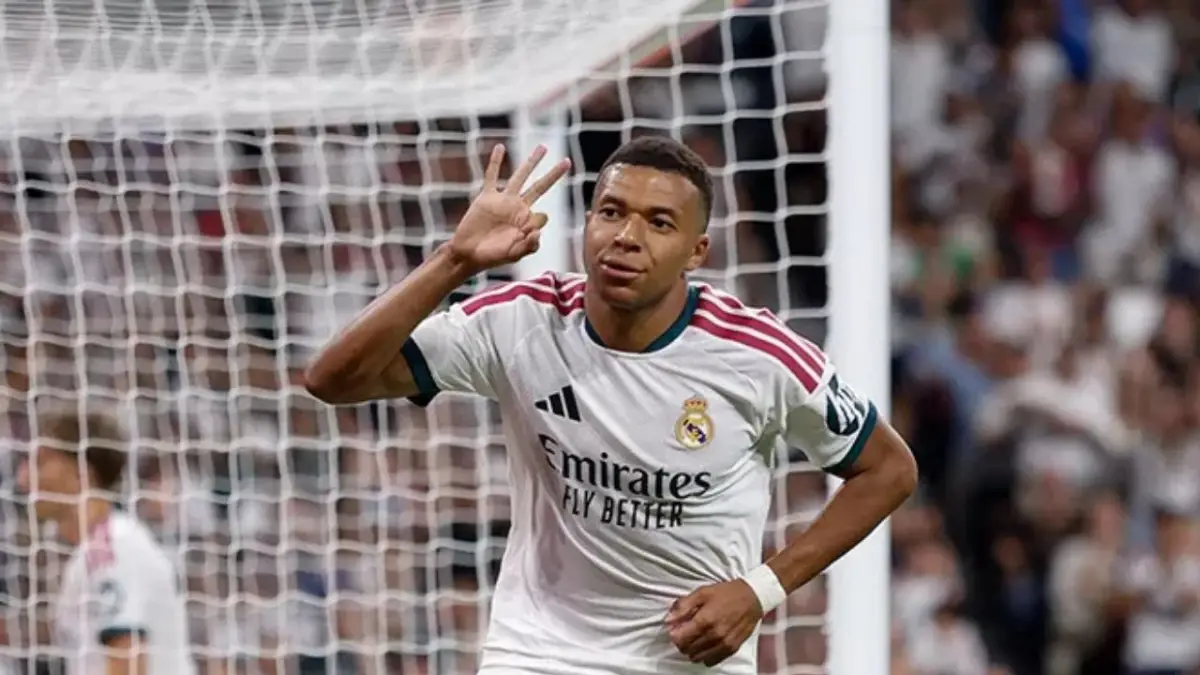 Real Madrid Bungkam Real Sociedad 4-1, Kylian Mbappe Cetak Hattrick