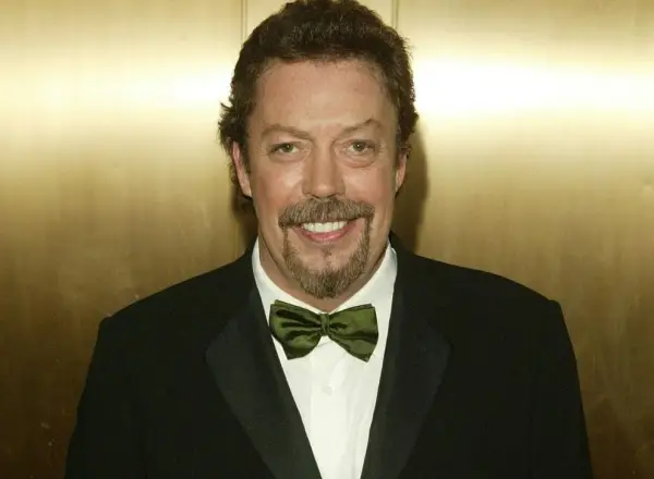 Aktor Legendaris Home Alone 2 dan IT, Tim Curry Meninggal Dunia di Usia 80 Tahun (Sumber : X/@TMZ)