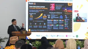 Direktur Pengembangan Global Nusa Putra University Assoc. Prof. Anggy Pradiftha Junfithrana dalam Nutral Conference Lombok Series 2026. (Sumber Foto: Dok. NPU)