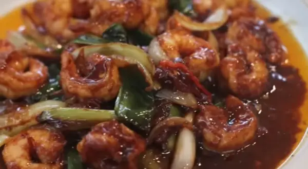 Resep Udang Oseng Mentega, Hidangan Wangi dan Lembut yang Menggugah Selera Makan (Sumber : Youtube | Devina Hermawan)