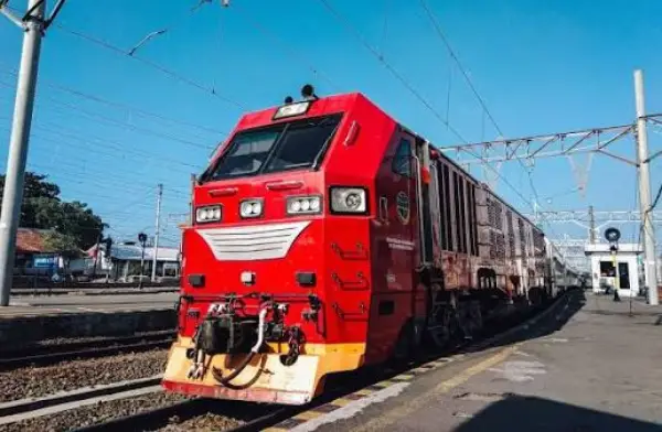 Spesifikasi lokomotif CC 300 yang digunakan dalam uji coba double track Bogor-Sukabumi. (Sumber : Facebook/Rizki Fajar Novanto)