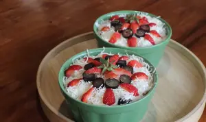 Resep Salad Buah, Hidangan Penutup yang Menyegarkan dan Creamy (Sumber : Youtube | Devina Hermawan)