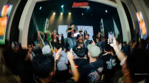 Saat Skena Musik Sukabumi mengguncang di AMPLIFY FEST Vol. 1. (Sumber: Istimewa)