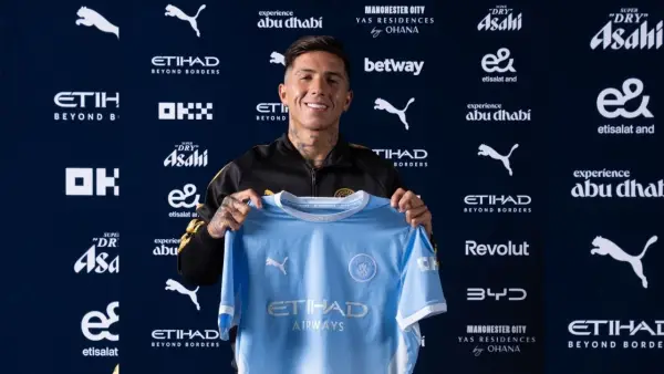 Enzo Fernandez resmi gabung Manchester City (Sumber: Instagram/@mancity)