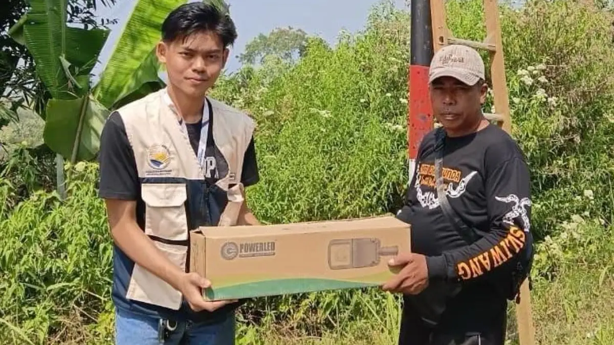 Kelompok 15A Universitas Nusa Putra melaksanakan lima program pengabdian masyarakat di Dusun Cimanggu, Desa Kabandungan, Kecamatan Kabandungan, Kabupaten Sukabumi.