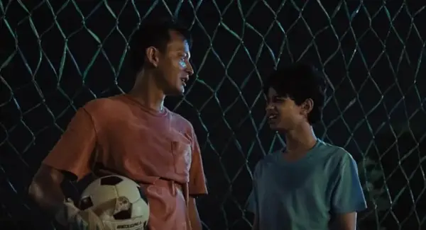 Bapakmu Kiper, Kisah Ayah dan Anak yang Dipertemukan Kembali Lewat Sepak Bola (Sumber: IMDb)