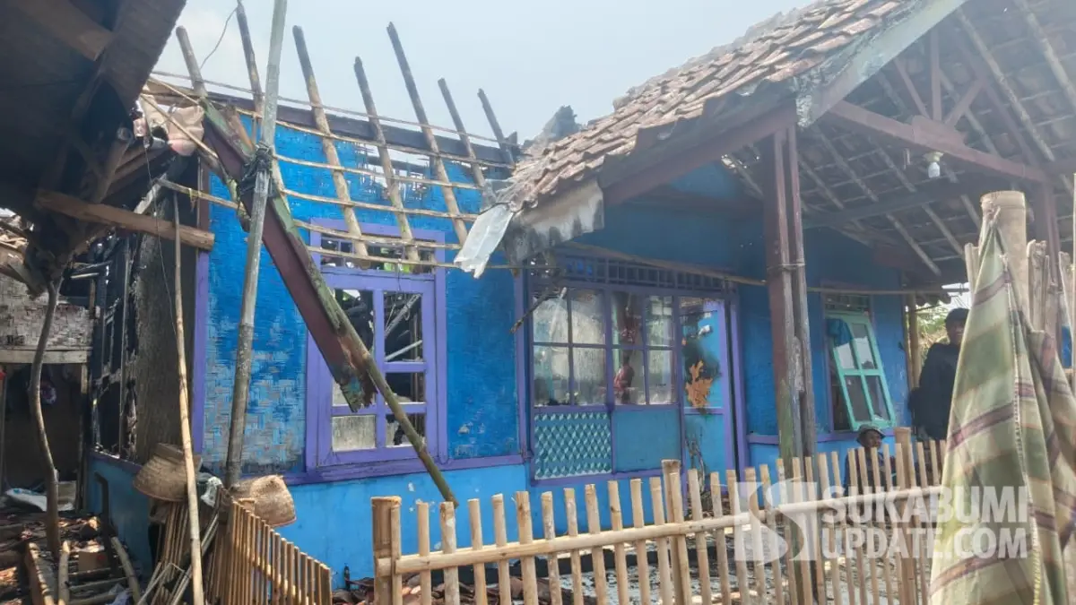 Kondisi rumah pascakebakaran. | Foto: P2BK Cibadak