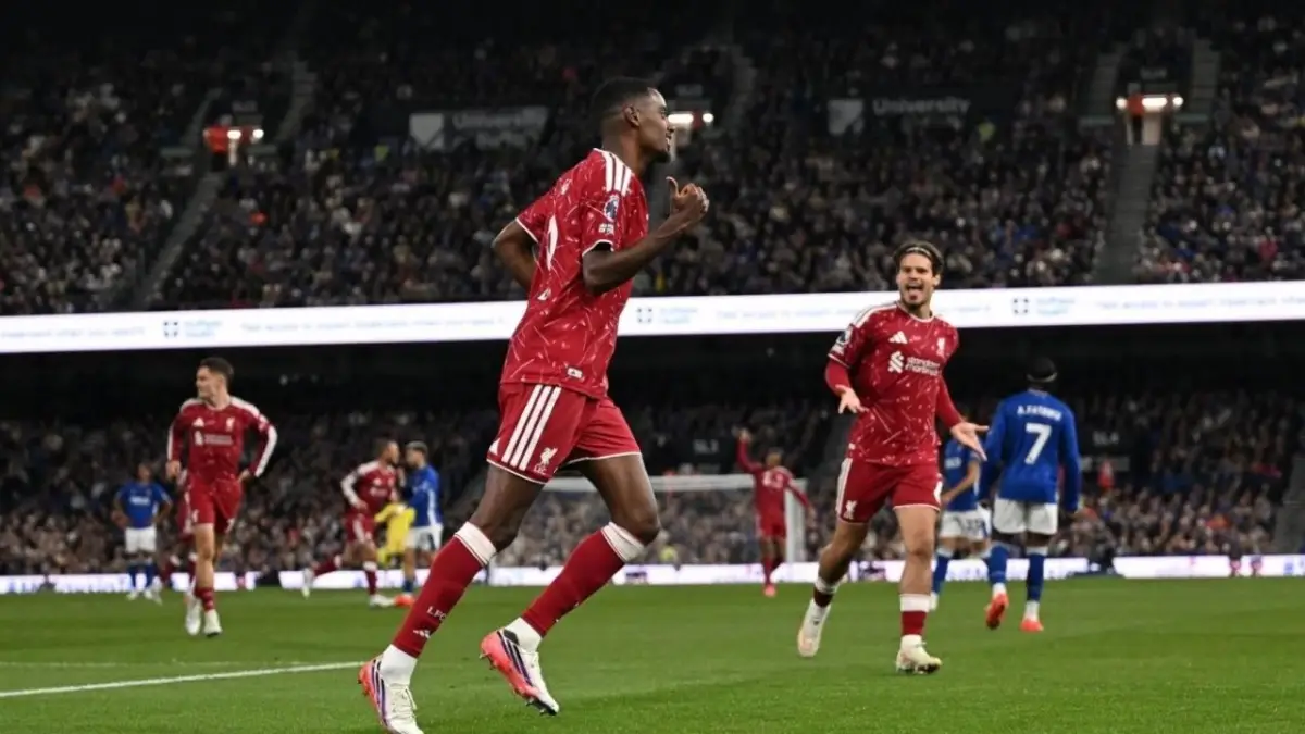 Alexander Isak Cetak Brace, Liverpool Menang 2-0 atas Ipswich Town