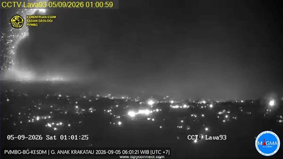 Gunung Anak Krakatau Erupsi, Muntahkan Lava Air Mancur dan Gelegar Dentuman