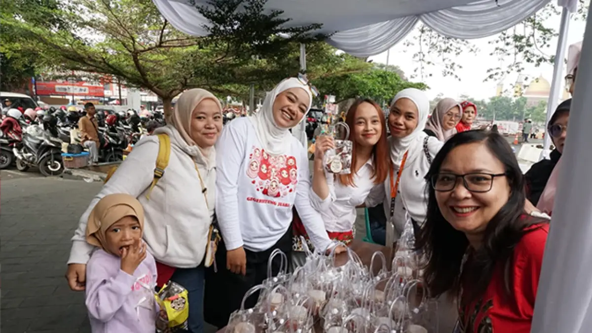 Kegiatan di Gedung Juang 45 Kota Sukabumi menghadirkan sekitar 12 stan usaha nasabah binaan sekaligus membuka peluang rekrutmen Community Officer bagi perempuan di wilayah Sukabumi dan Cianjur.