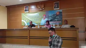 Anggota DPRD Provinsi Jabar, Lina Ruslinawati saat melaksanakan kegiatan pengawasan di Desa Sekarwangi, Kecamatan Cibadak, Kabupaten Sukabumi. Minggu (6/9/2026). (Sumber : Istimewa.)