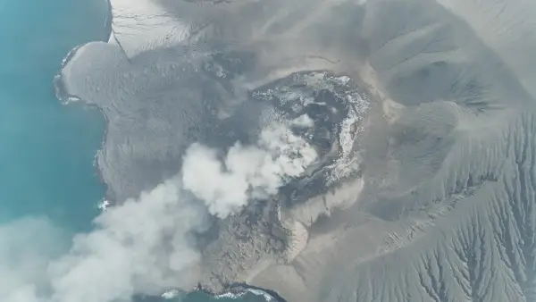 Kondisi Gunung Anak Krakatau pada Senin, 7 September 2026. (Sumber Foto: PVMBG)