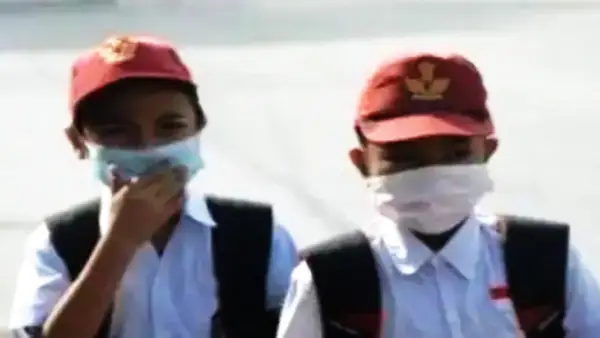 Ilustrasi kelompok sensitif anak-anak pakai masker (Sumber: dok tim)