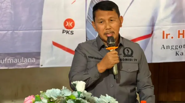 Anggota DPRD Provinsi Jawa Barat, Yusuf Maulana, melaksanakan pengawasan penyelenggaraan pemerintahan di Kampung Cisurupan, Desa Cijurei, Kecamatan Gegerbitung, Kabupaten Sukabumi. | Foto: Istimewa