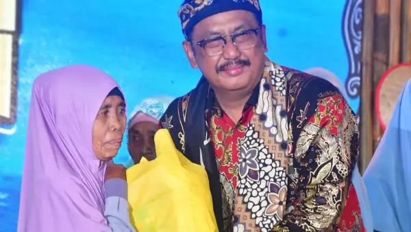 Bupati Asep Japar di Gebyar Sipenyu Bapenda Kabupaten Sukabumi di GOR Venue Tinju Palabuhanratu, Selasa (8/9/2026). (Sumber: dokpim)