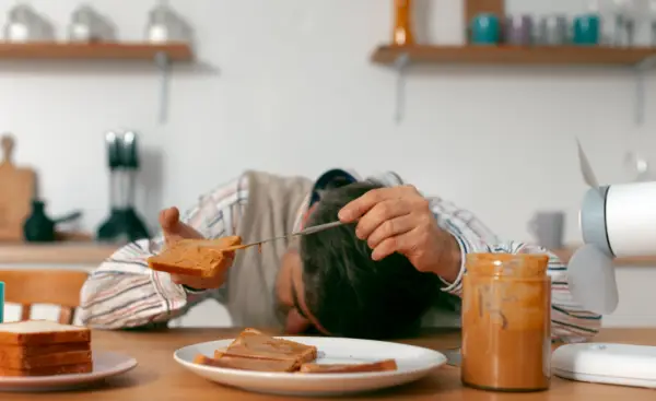 Ilustrasi, Pusing setelah mengkonsumsi makanan (Sumber : Freepik/@magnific)