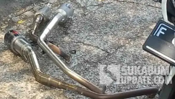 Knalpot brong hasil razia di Jalan Sukabumi (Sumber : sukabumiupdate)