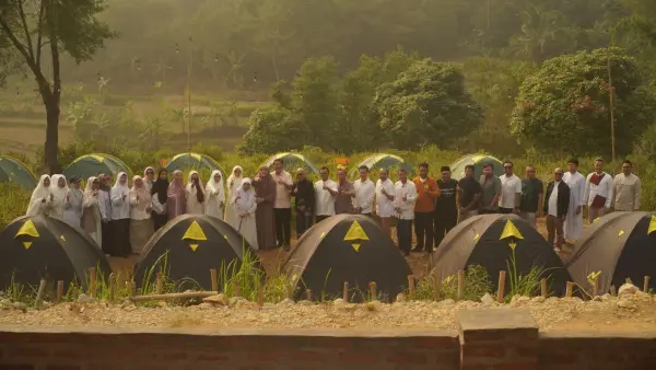 Kegiatan yang digagas oleh Kampoong Ecopreneur di di kawasan Kampoong Ecopreneur di Leuwisadeng, Kabupaten Bogor. | Foto: Istimewa