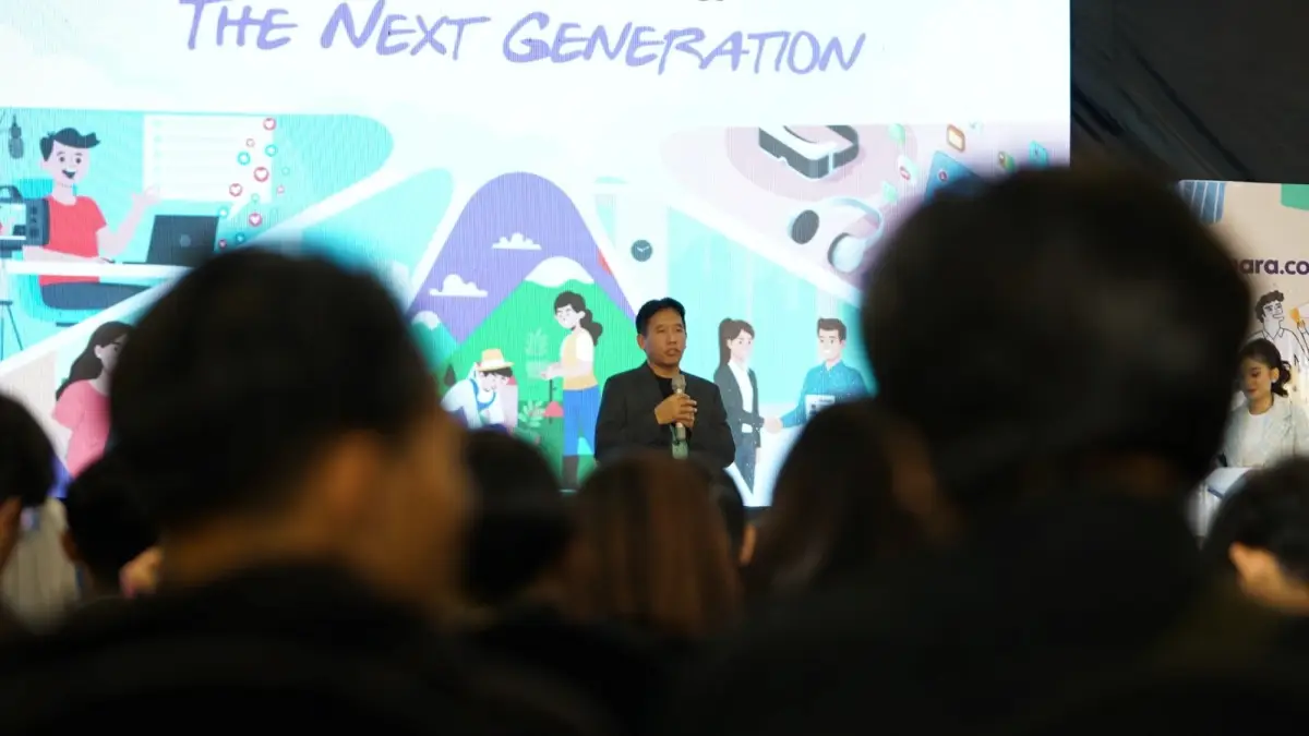 Direktur Utama Suara.com sekaligus Ketua Panitia Penyelenggara Gen Z Impact Fest Suwarjono memberikan opening speech. | Foto: Tim Dokumentasi Suara.com