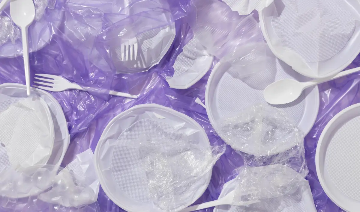 Apa Itu Mikroplastik? Kenali Sumber, Bahaya, Dampak hingga Cara Mengurangi Paparannya