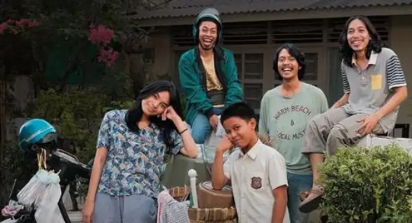 Film Jangan Lupa Bahagia, Drama Keluarga Kisahkan Perjuangan Kakak Menghidupi Adik-Adiknya (Instagram/@janganlupabahagiafilm)
