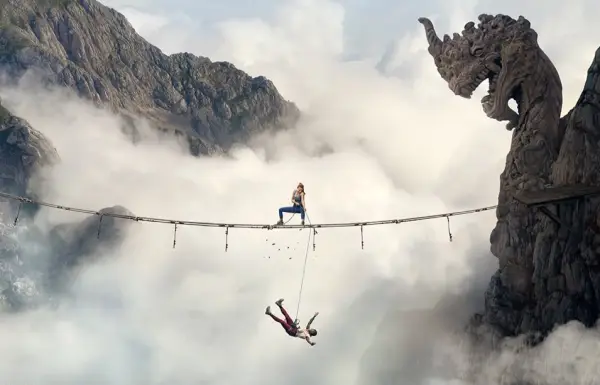 Film Fall 2: Deadpoint, Terjebak di Tebing Gunung Kwan dalam Perjuangan Hidup Mati (Sumber : X/@habisnontonfilm)