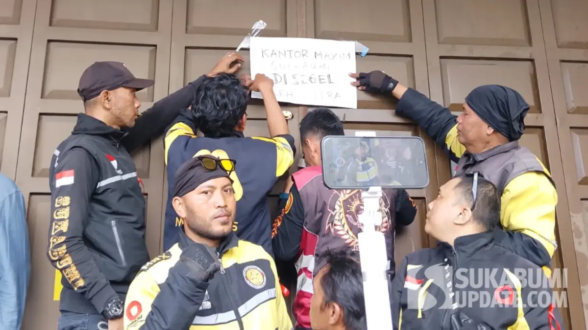 Kecewa Hasil Audiensi, Driver Maxim Sukabumi Segel Kantor Aplikator