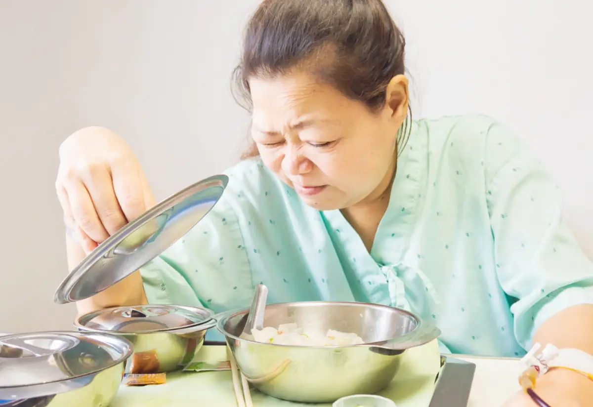 Kenapa Makanan Bisa Terkontaminasi Bakteri? Ini Penyebab yang Sering Terjadi