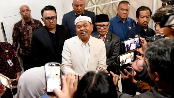 Gubernur Jawa Barat Dedi Mulyadi (KDM) saat dijumpai awak media. (Sumber Foto: Humas Jabar)