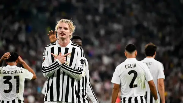 Selebrasi Wotlemade setelah cetak gol Juventus ke gawang NEC Nicmegen di Liga Eropa. (Sumber: web/juvetus.com)