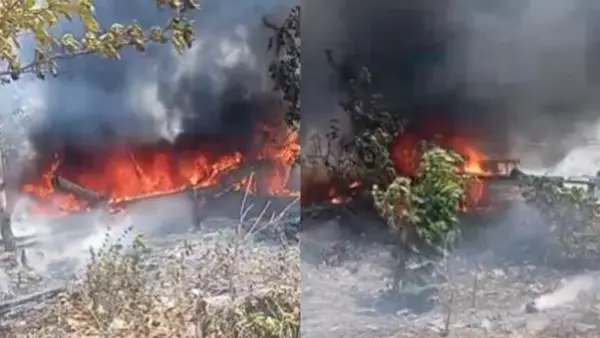 Dua unit perahu nelayan terbakar hebat di Ujunggenteng, Sukabumi. Sabtu (19/9/2026). (Sumber: Istimewa)