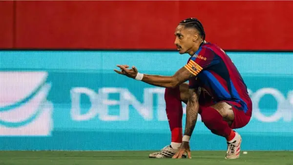 Selebrasi Raphinha setelah cetak gol untuk Barcelona ke gawang Sevilla di La Liga (sumber: web/fcbarcelona.com)